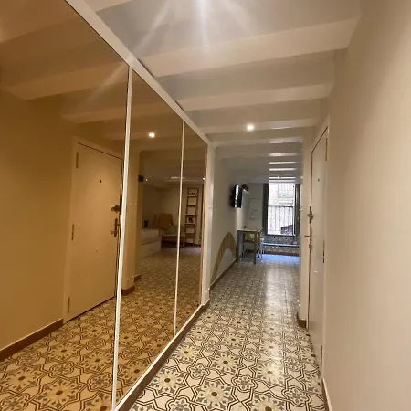 Διαμέρισμα Tarracohomes, Th143 Old Town